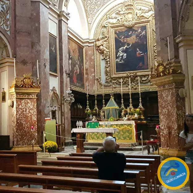 Mdina Gezilecek Yerler Carmel Kilisesi 1