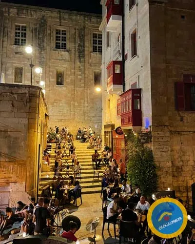birdge bar valetta 3