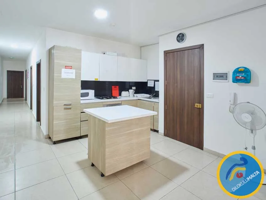 clubclass malta amber court konaklama 12