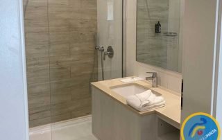 ese malta yaz okulu salini konaklama banyo 1