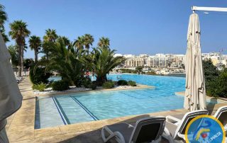 ese malta yaz okulu salini konaklama havuz 2