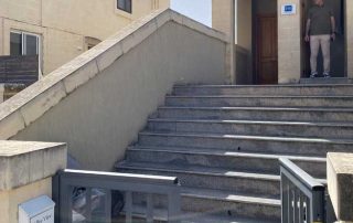 ESE Malta Valley View Konaklama Bina Girişi ESE Malta Valley View Konaklama Bina Girişi