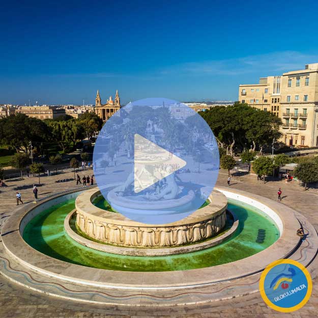 Triton Çeşmesi ve Valletta Girişi Canlı İzle