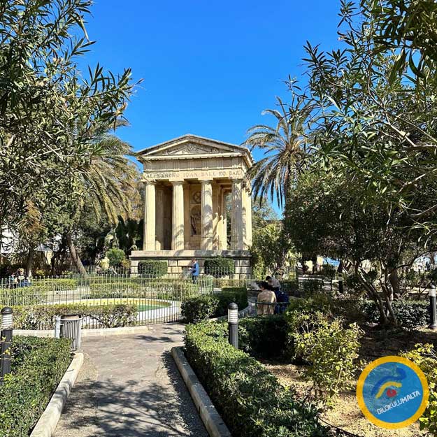 valetta gezilecek en iyi yerler Lower Barrakka Gardens